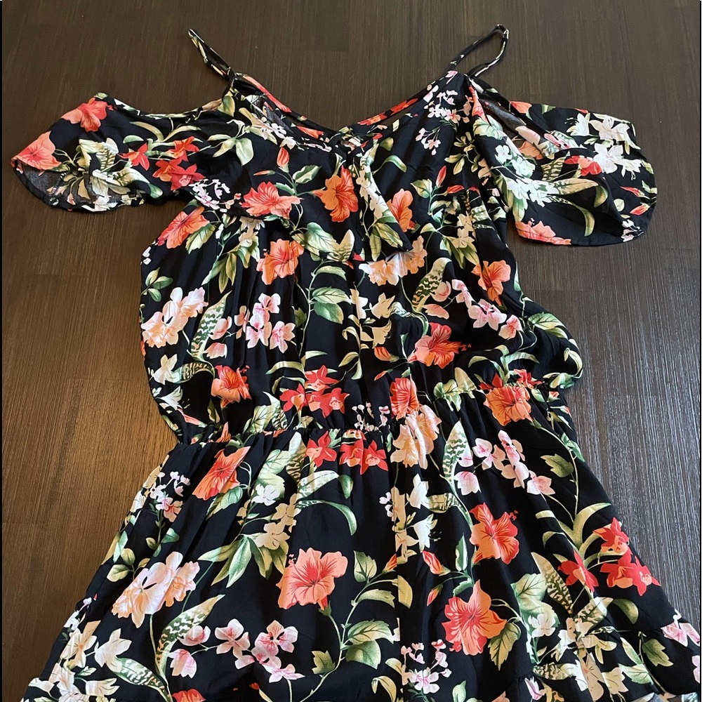 Never worn floral romper. Kori brand Size Large